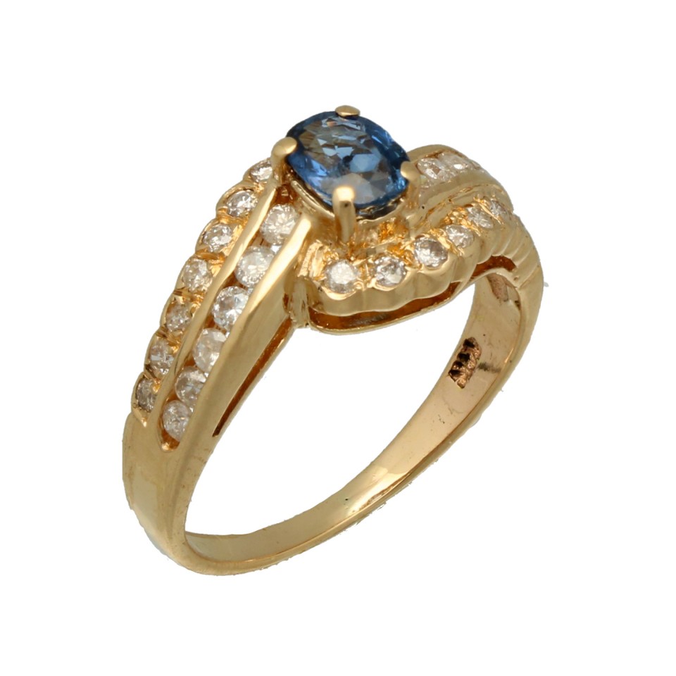 14 krt gouden ring bezet met Diamant en Blauwe saffier.