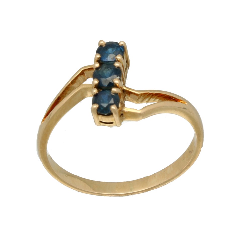 Gouden Vintage ring bezet met Blauwe Saffier