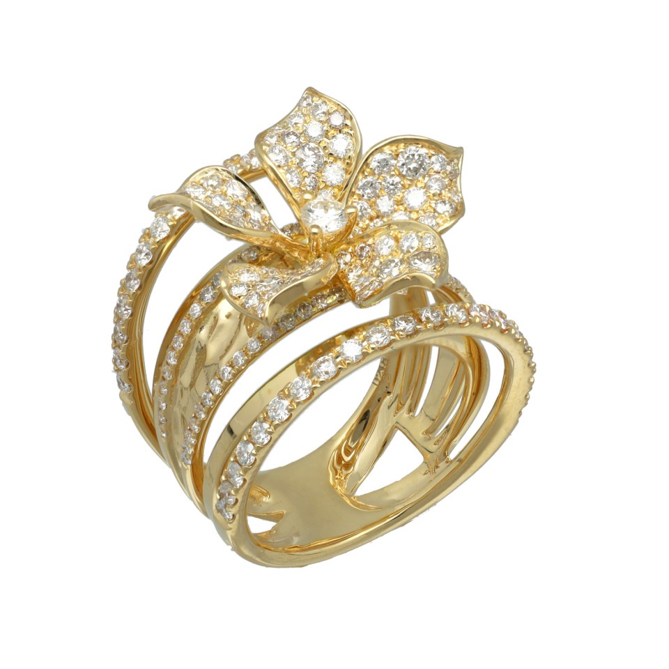 18Krt gouden 'Flower' ring gezet met Briljant 2.18Ct. 