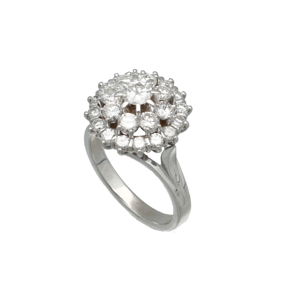 18 Krt vintage Rozet ring met Briljant  1.80Ct