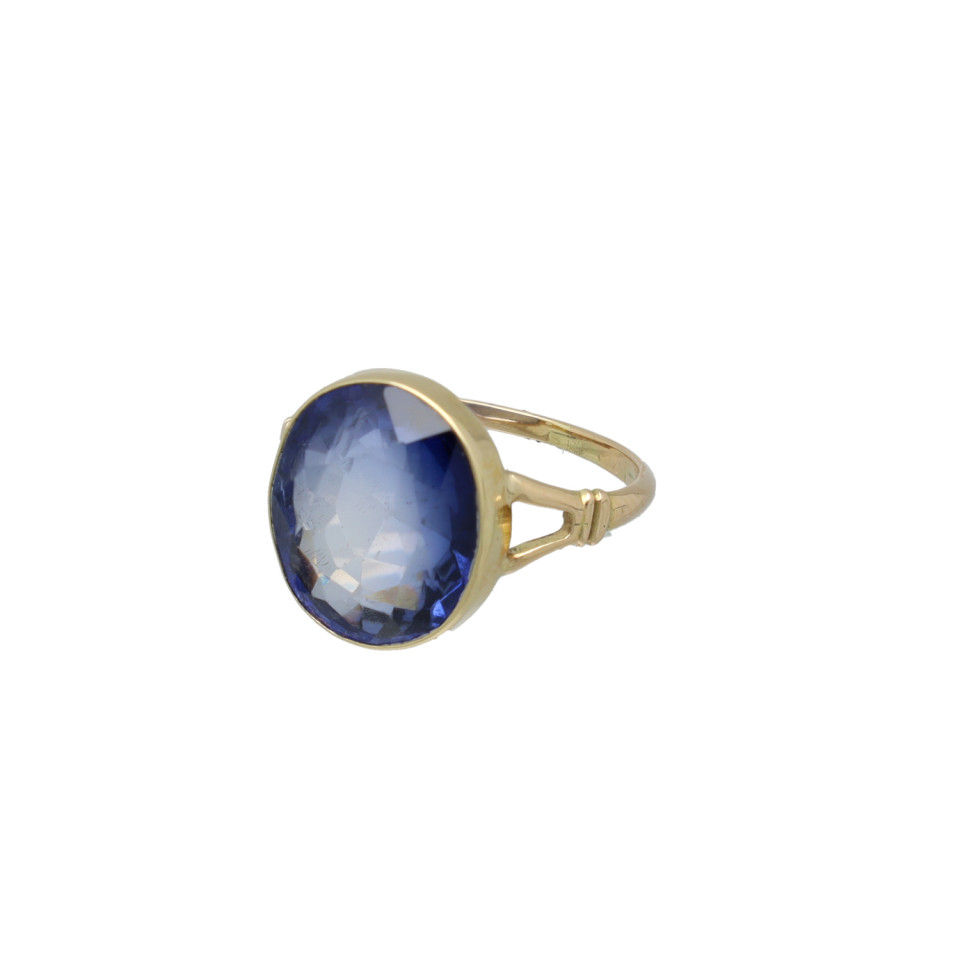 Geelgouden vintage ring met ovale blauwe topaas