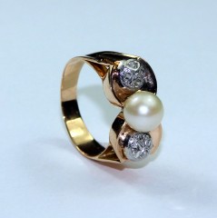 Antiek gouden ring met Roosdiamant en Parel