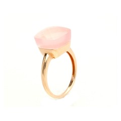 18 Krt. Rosegouden ring gezet met rosequartz