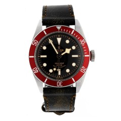 Tudor Heritage Black Bay Red