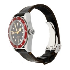 Tudor Heritage Black Bay Red