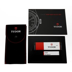 Tudor Heritage Black Bay Red