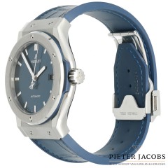 Hublot classic fusion Blue 42mm Titanium