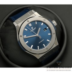 Hublot classic fusion Blue 42mm Titanium