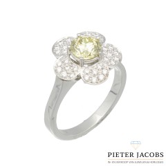 18 Krt ring Fancy Color Diamant 0.85 Ct 