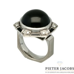 Bucherer cocktail ring met Briljant en Onix, 18 Krt Witgoud