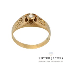 Antiek gouden ring met diamant.
