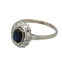 Witgouden Rozet ring met diamant en blauwe saffier.