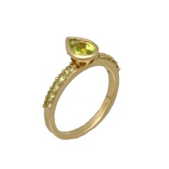 14 krt gouden ring met Peridot.