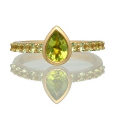 14 krt gouden ring met Peridot.