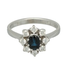 14 krt witgouden entourage ring met briljanten en blauwe saffier