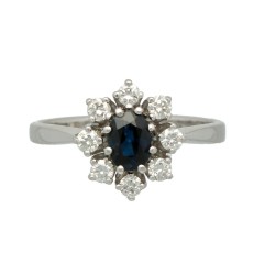 14 krt witgouden entourage ring met briljanten en blauwe saffier