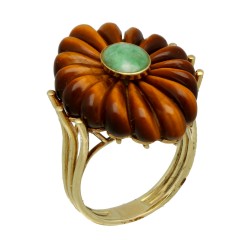 14 krt geelgouden ring met tijgeroog en Jade.