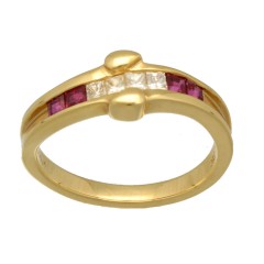 18Krt. gouden ring met Robijn & Diamant