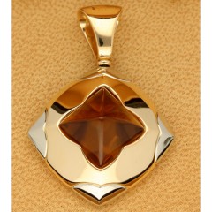 18 Krt geelgouden vintage hanger van Bulgari pyramide collectie