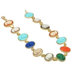 18 krt gouden armband met multicolor kleine camee's