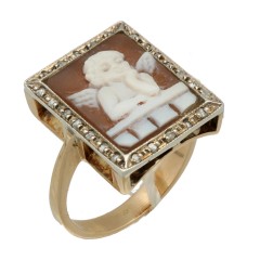 Gouden Camee ring "Engel" bezet met Diamant.