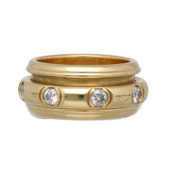 18Krt. Piaget Possession Large ring rondom briljant met Certificaat