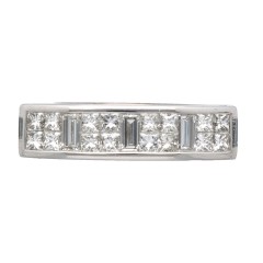 18 Krt.Witgouden ring met Princess en Baguette Diamant