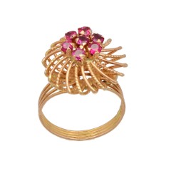 14Krt. gouden Vintage ring met robijn