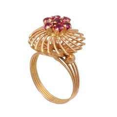 14Krt. gouden Vintage ring met robijn