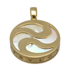 Bvlgari Hanger Ying Yang , Mother of Pearl.18 krt goud