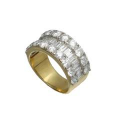 18 Krt. Geelgouden ring met Briljant/Baguette ca.3.00ct