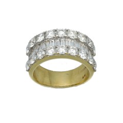 18 Krt. Geelgouden ring met Briljant/Baguette ca.3.00ct