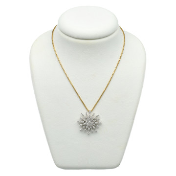 Geelgouden collier stervorm met diamant
