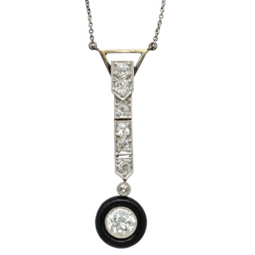 Platina art-deco hanger met diamant en onix