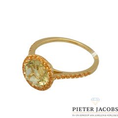 18Krt. ring bezet met Topaas- Briljant 