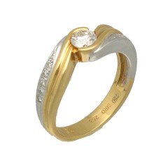 18 Krt. slagring met briljanten. 0.30 ct