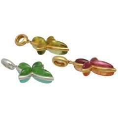 18 Krt. Kruis gezet met edelstenen, prijs per stuk