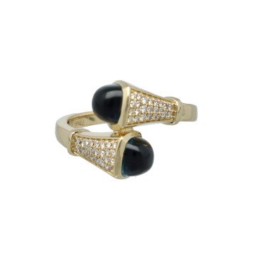 14 Krt Ring met Diamant en LondonBlue Topaas.