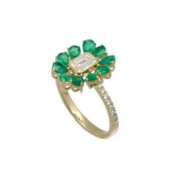 Entourage Ring met Smaragd en Diamant.