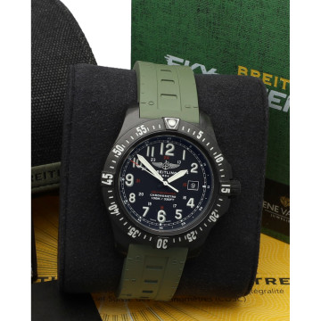 Breitling Colt Skyracer 44 Carbon Black/Green Rubber