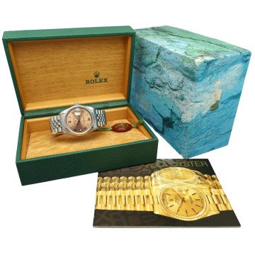 Rolex Oyster Perpetual Date Ref 15200