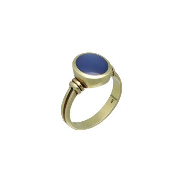 Geelgouden ring met ovale stersaffier.