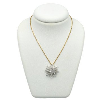 Geelgouden collier stervorm met diamant